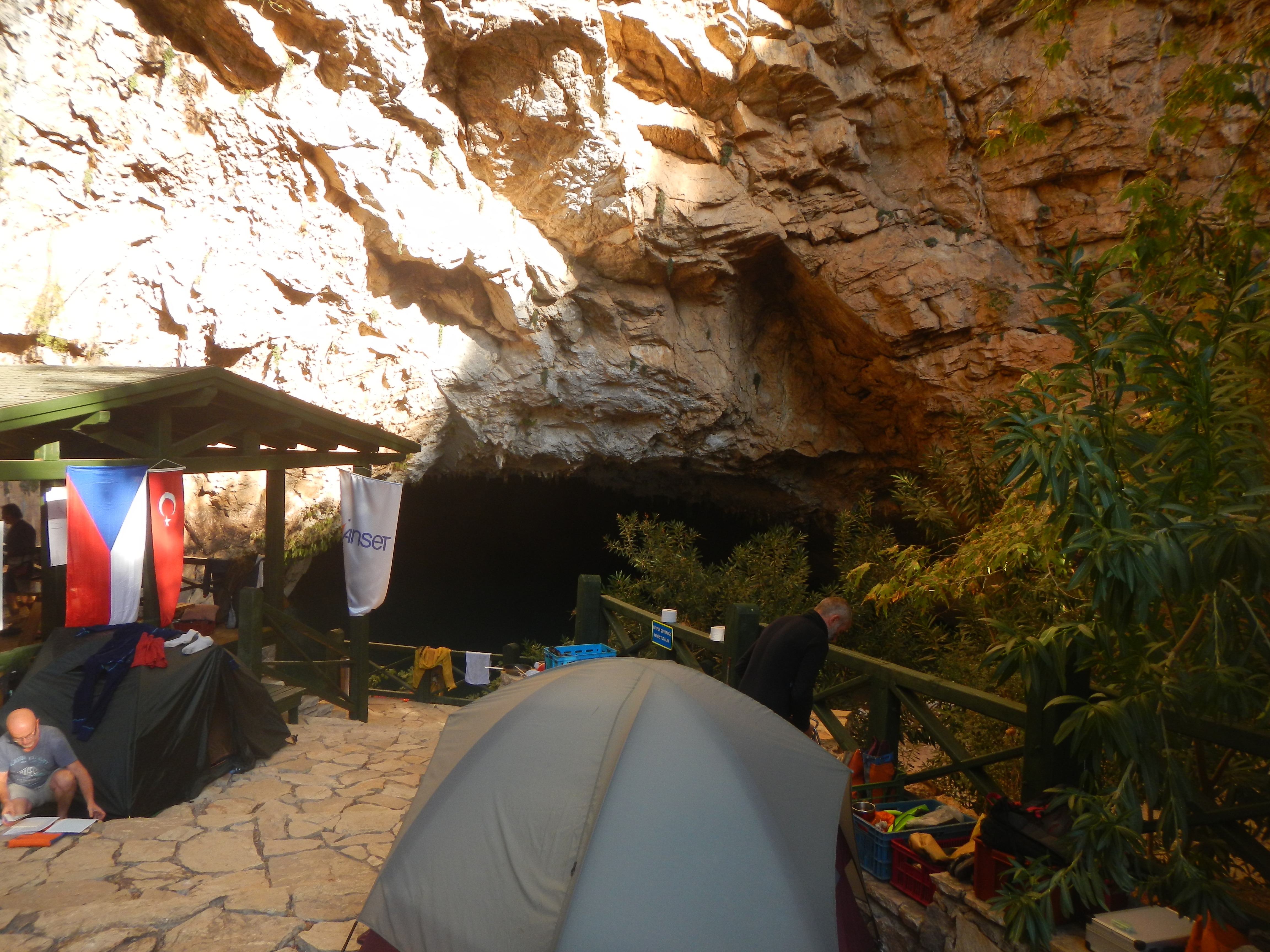 Altınbeşik Mağarası 2016 senesindeki çalışmanın güncesi